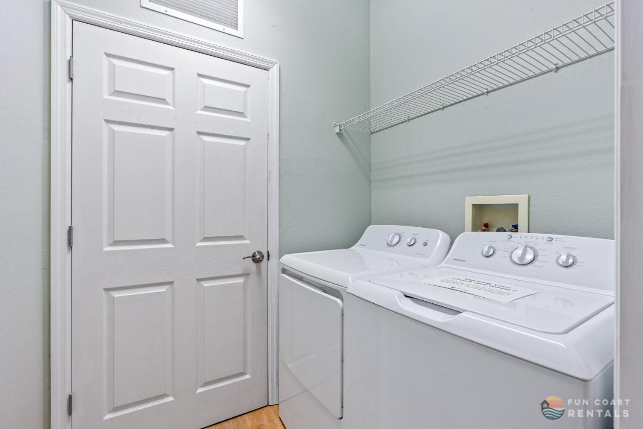 On Flagler Avenue! Dog Friendly With Balcony And Parking Walk To The Beach! New Smyrna Beach Exteriör bild